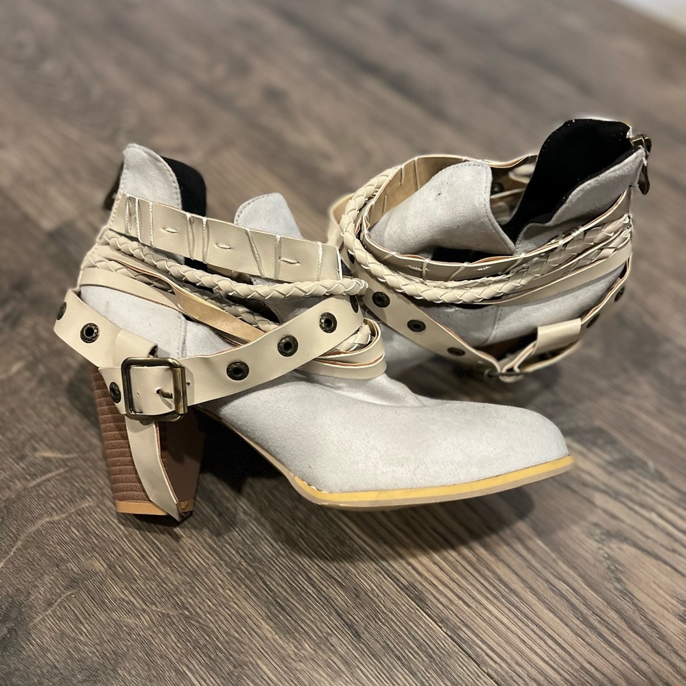 Women’s Boots